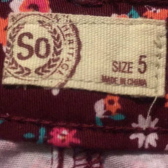 Floral shorts - Picture 3 of 3